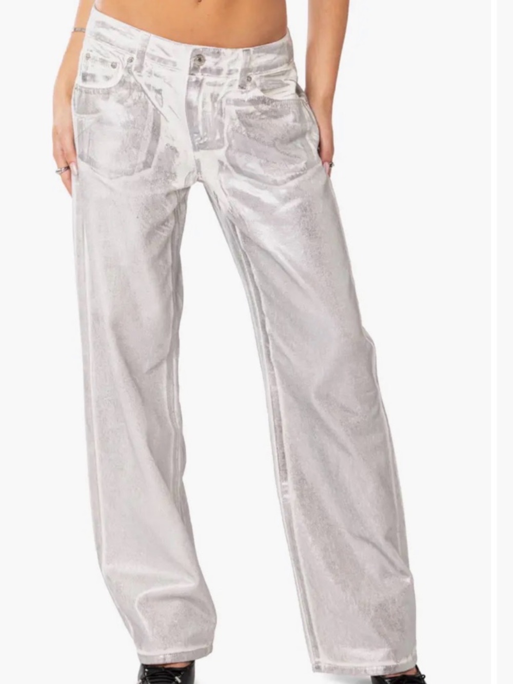 EDIKTED Jolene Metallic Low Rise Jeans